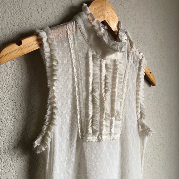 Free people pintuck bib sleeveless lace blouse - Picture 2 of 6